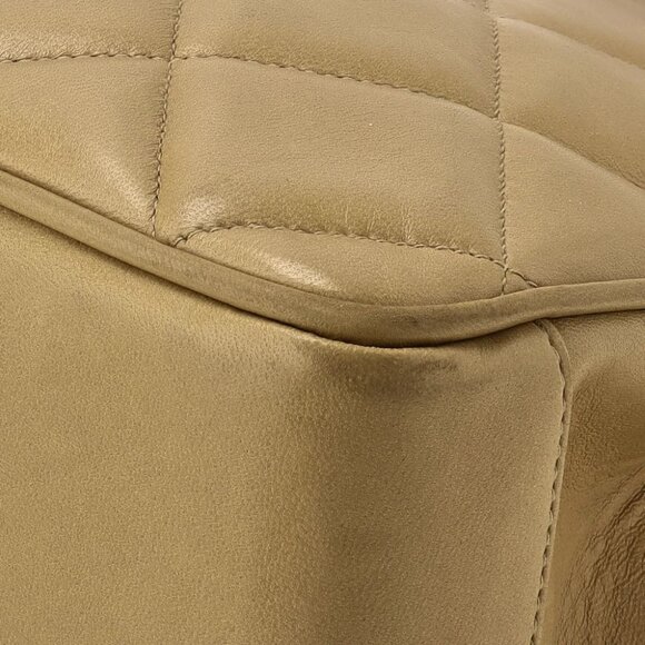 Authentic CHANEL CC Vintage Matelasse Turnlock Shoulder Bag Leather Beige Chain - Picture 12 of 12